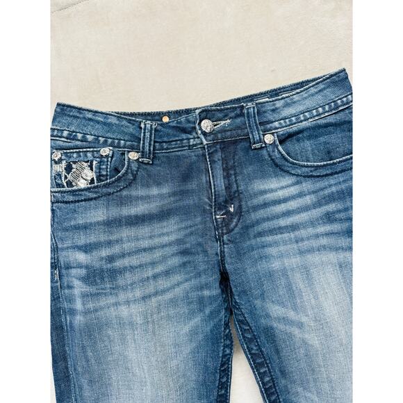Miss Me Jeans Women 26 Medium Wash Blue Denim Boyfriend Capri Cuffed Embellished - Picture 1 of 13
